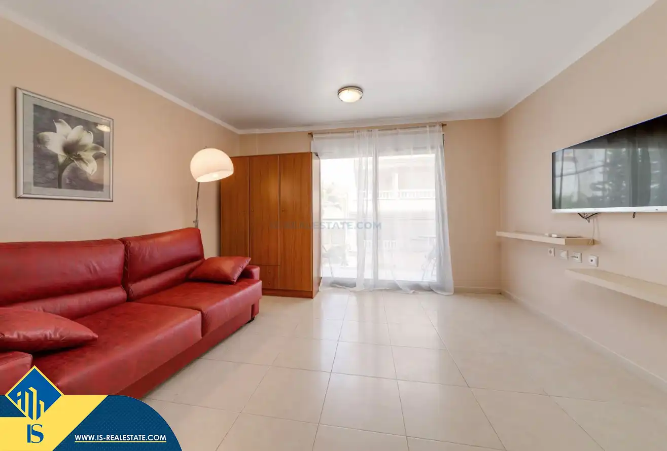 Estudio con piscina en venta en Playa de los Locos