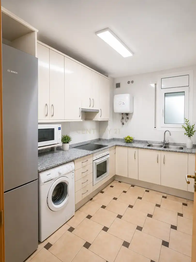 Apartamento con terraza en venta en Segur Platja, imagen 5
