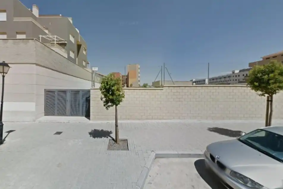Individual with lift for sale in Universidad