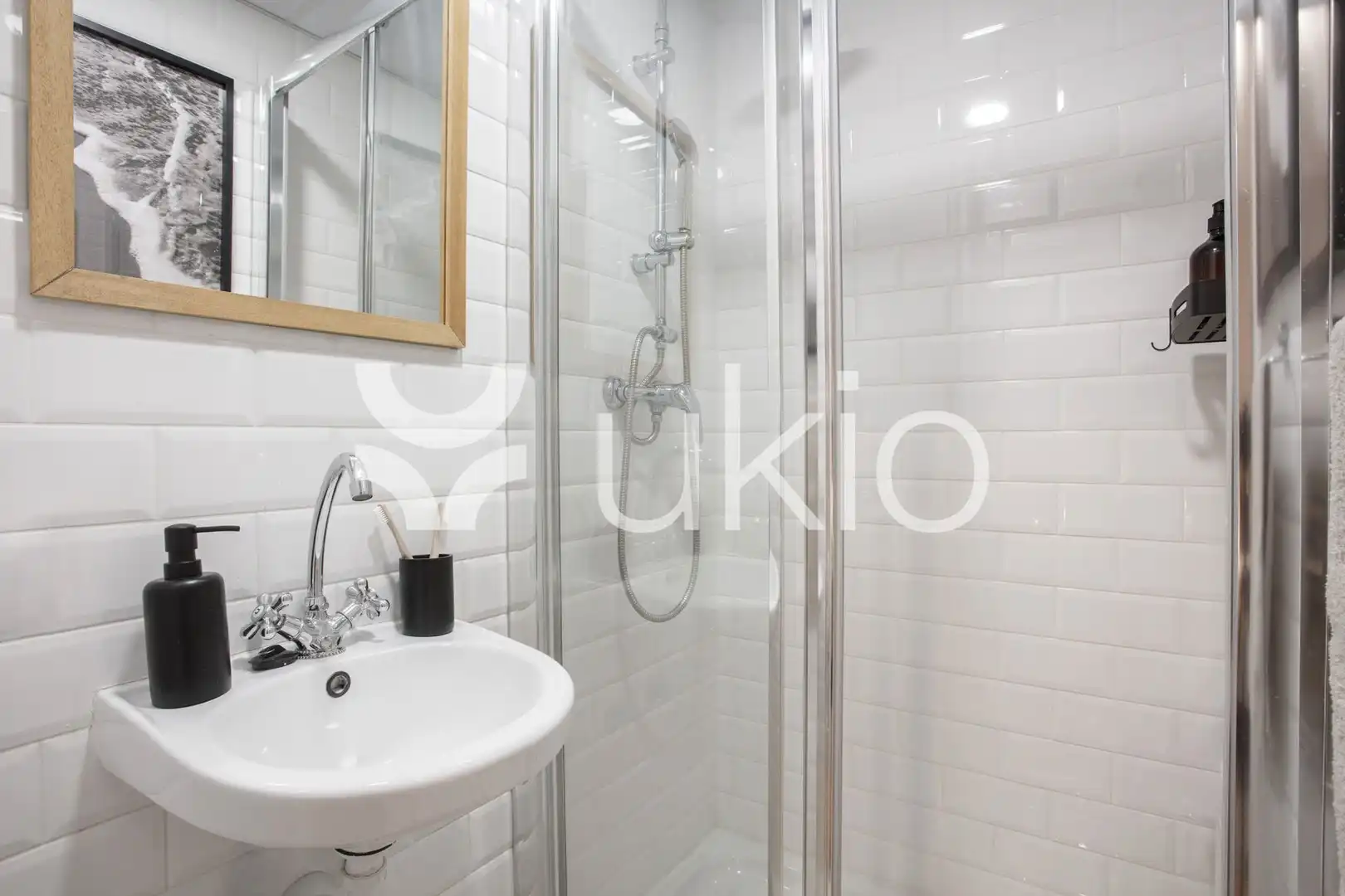Bathroom of Apartments for rent in Madrid  with Air Conditioner, Heating and Terrace