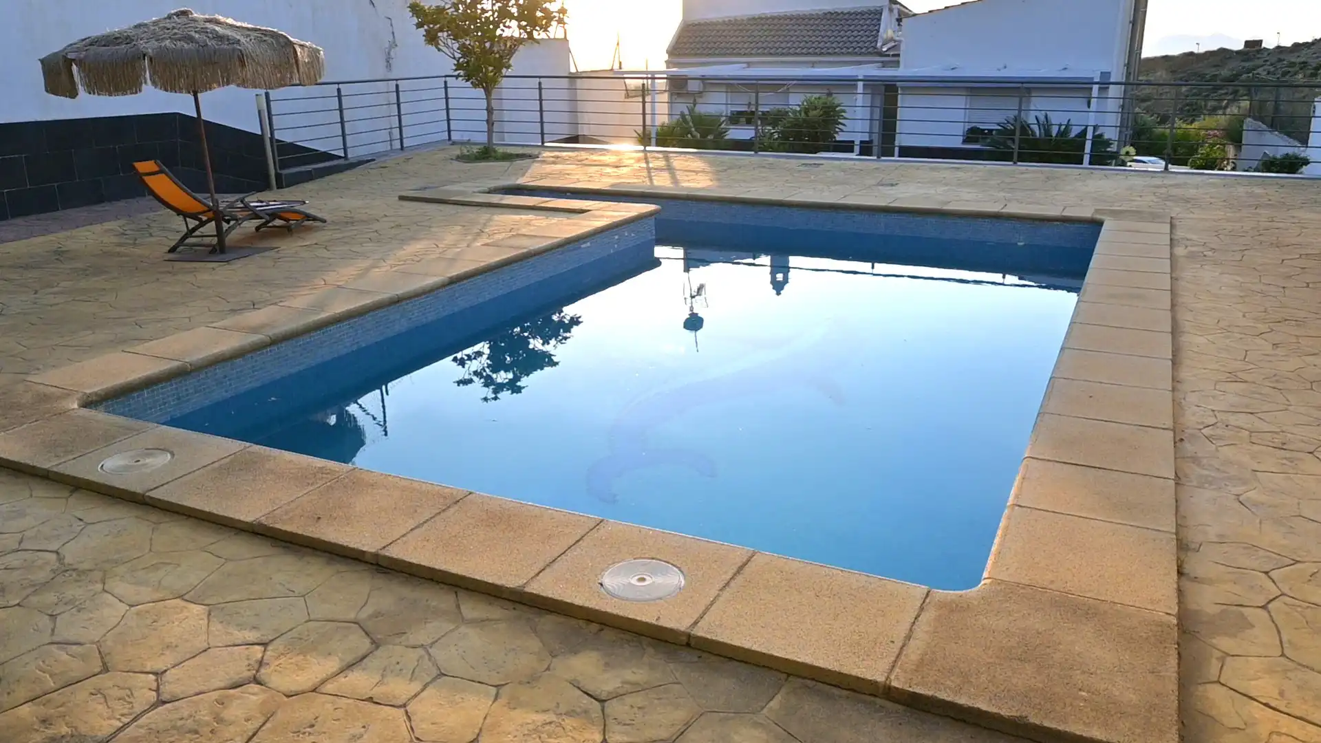 Piscina de Casa o xalet en venda en La Zubia amb Aire condicionat, Calefacció i Jardí privat