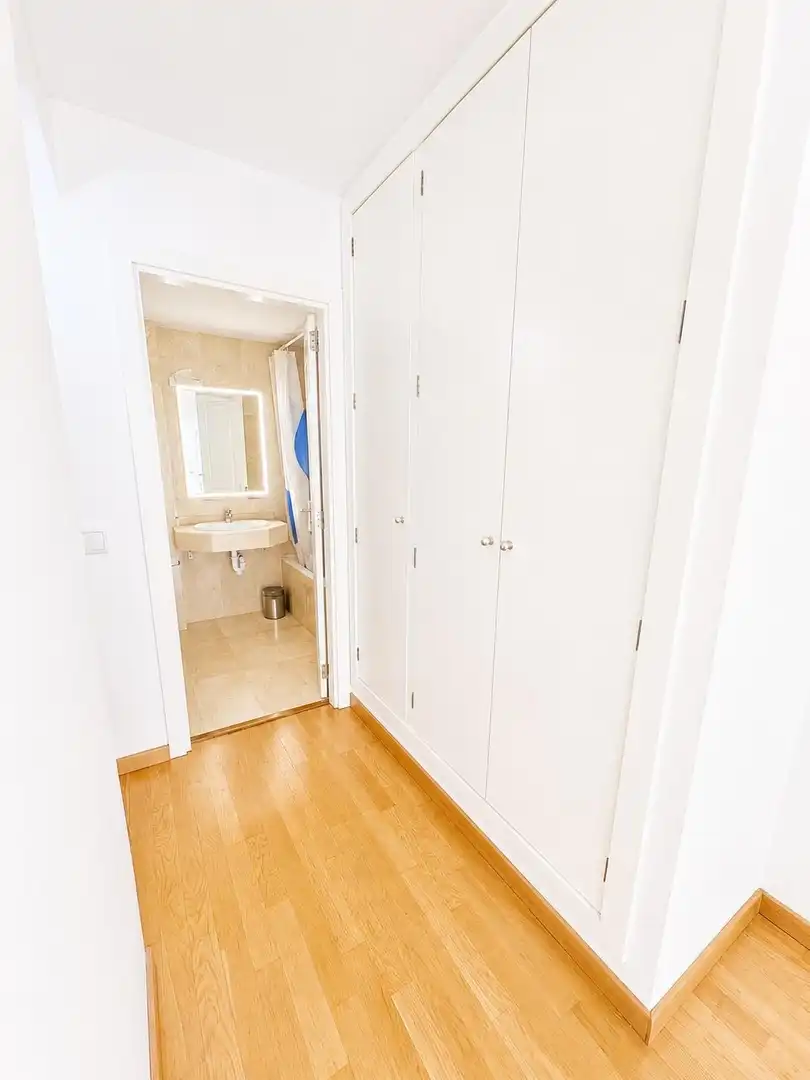 Baño de Piso de alquiler en  Palma de Mallorca con Aire acondicionado, Calefacción y Parquet