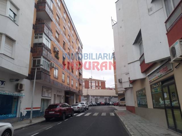 Piso en Venta en Avenida Constitucion en Navalmoral de la Mata