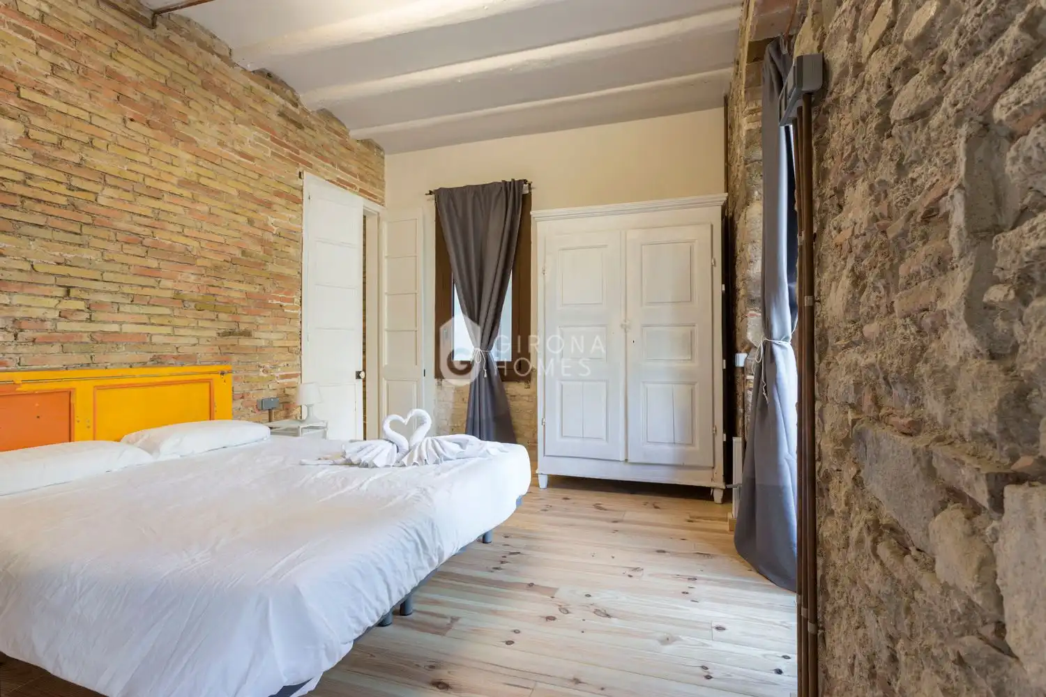 Bedroom of Apartments for sale in Girona  with Heating, Private garden and Terrace