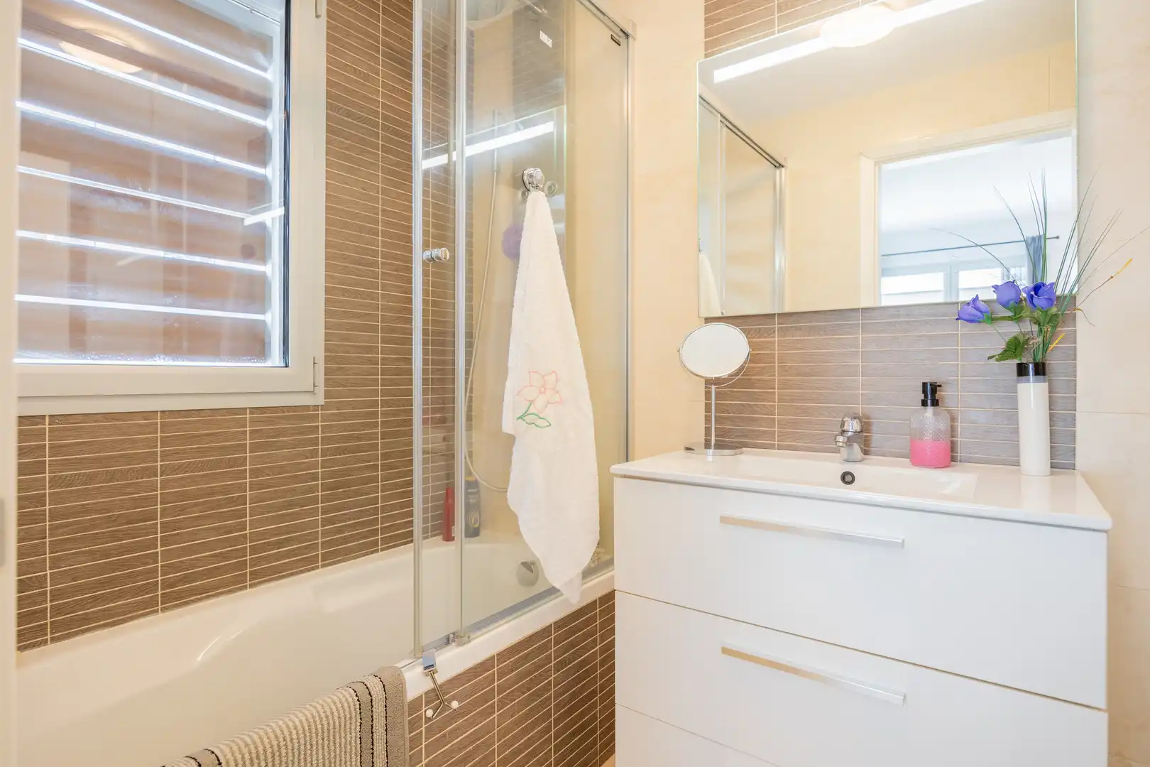 Baño de Piso en venta en Las Palmas de Gran Canaria con Trastero, Piscina y Amueblado