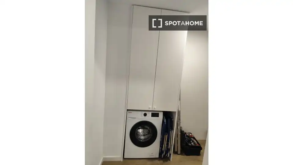 Habitación de Piso de alquiler en Sagunto / Sagunt con Aire acondicionado, Calefacción y Amueblado