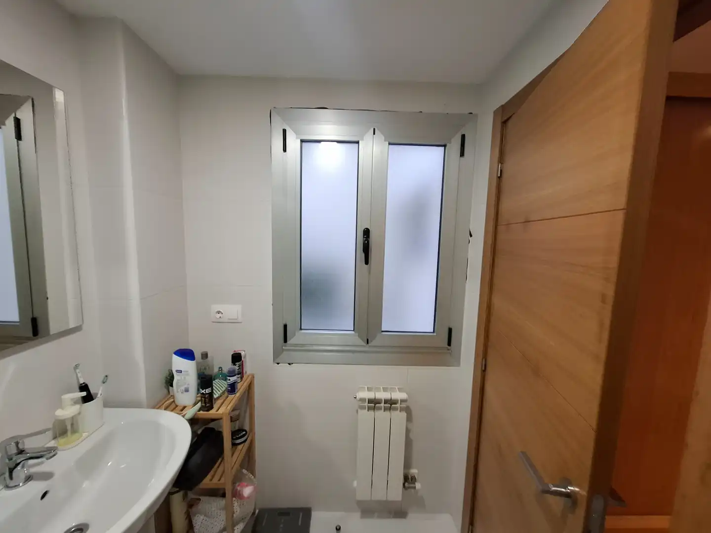 Bathroom of Flat for sale in Viveiro  with Heating, Storage room and Furnished