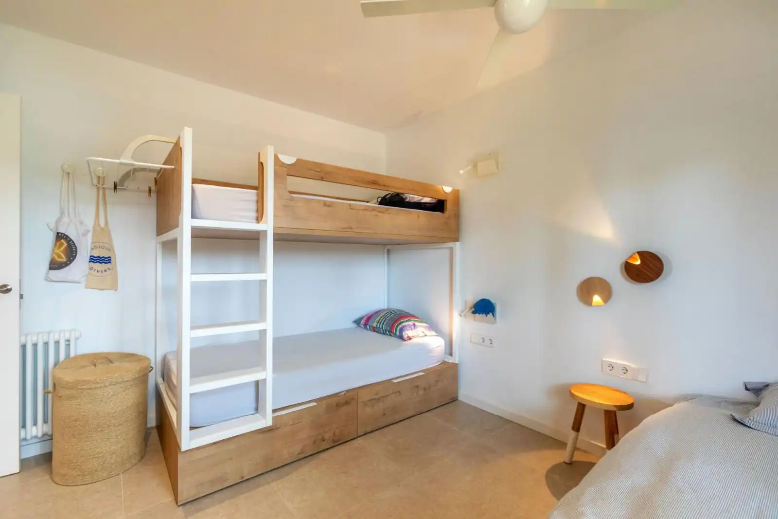 Schlafzimmer von Wohnungen zum Verkauf in Palafrugell mit Heizung, Terrasse und Möbliert