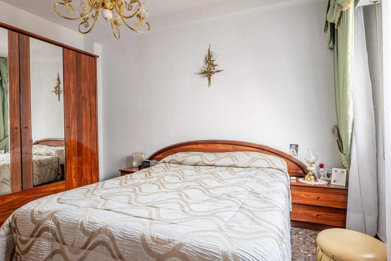 Casa o chalet en venta en Calle OSA MAYOR, 40, Valdefierro