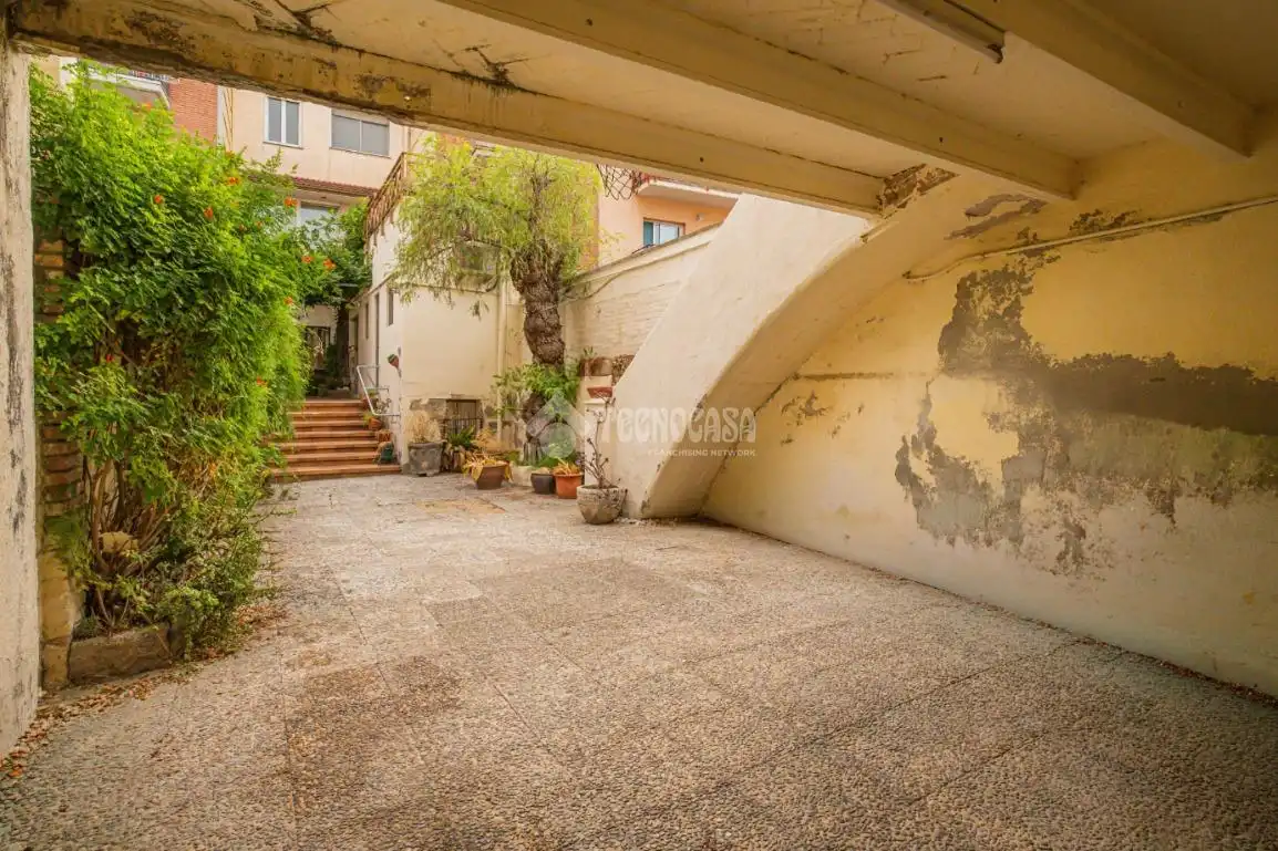 Casa aparellada amb terrassa en venda a Centre - Can Nadal, imagen 45