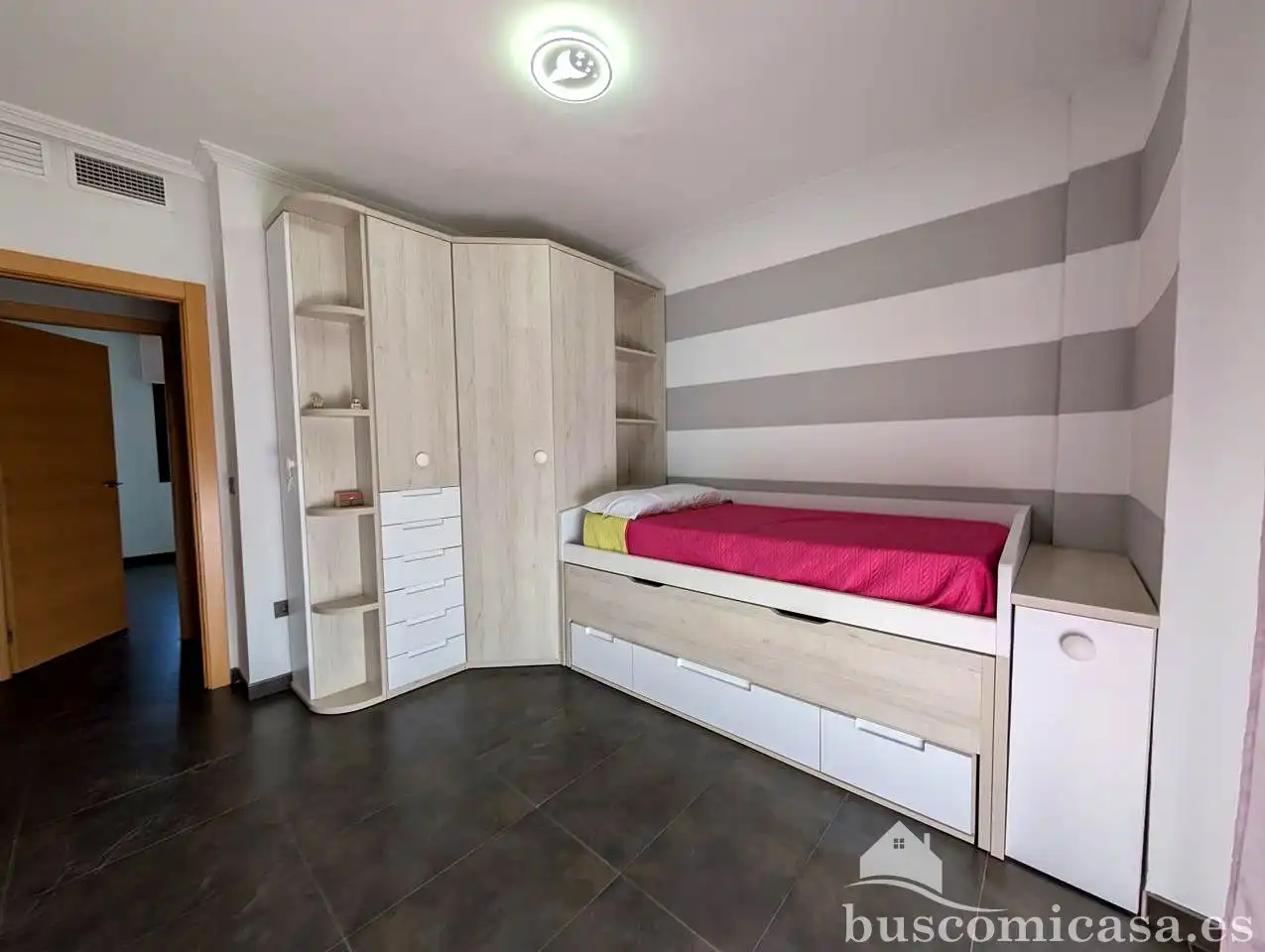 Habitación de Piso de alquiler en Linares con Aire acondicionado, Terraza y Amueblado