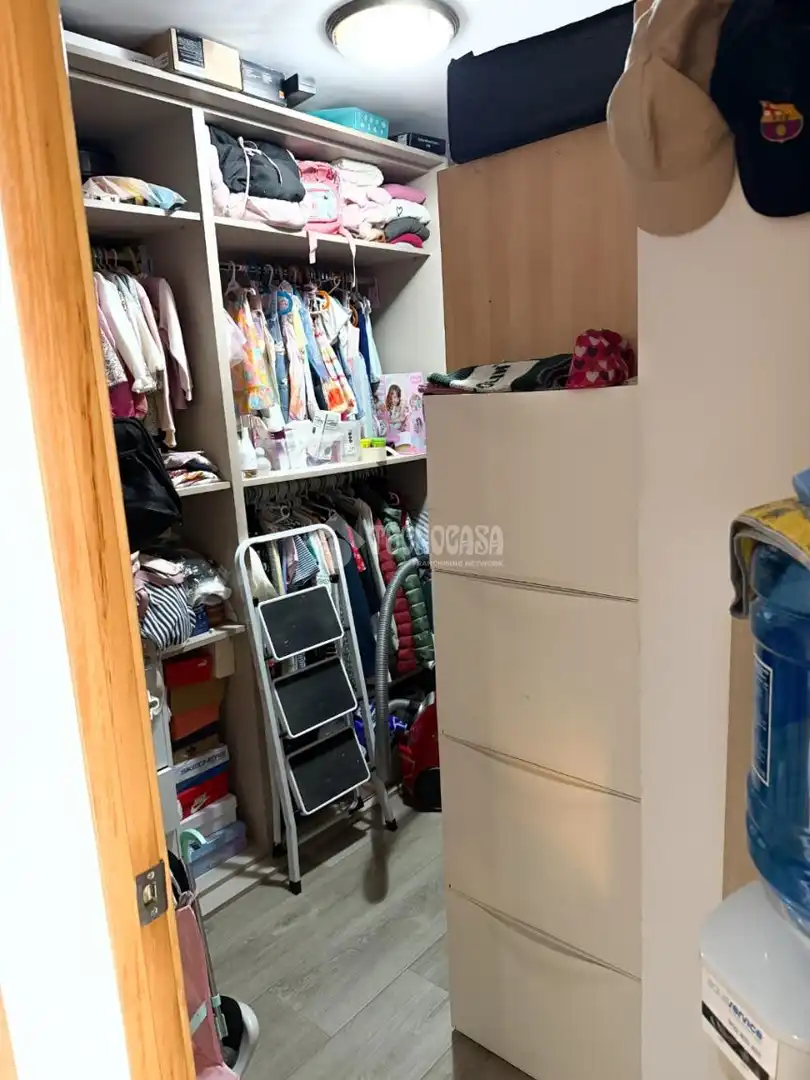 Habitación de Piso en venta en Barcelona con Aire acondicionado y Calefacción