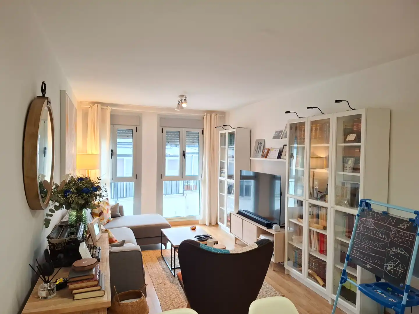 Living room of Flat for sale in Viveiro  with Heating, Storage room and Furnished