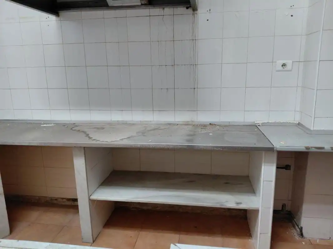 Cocina de Local en venta en Corbera con Calefacción