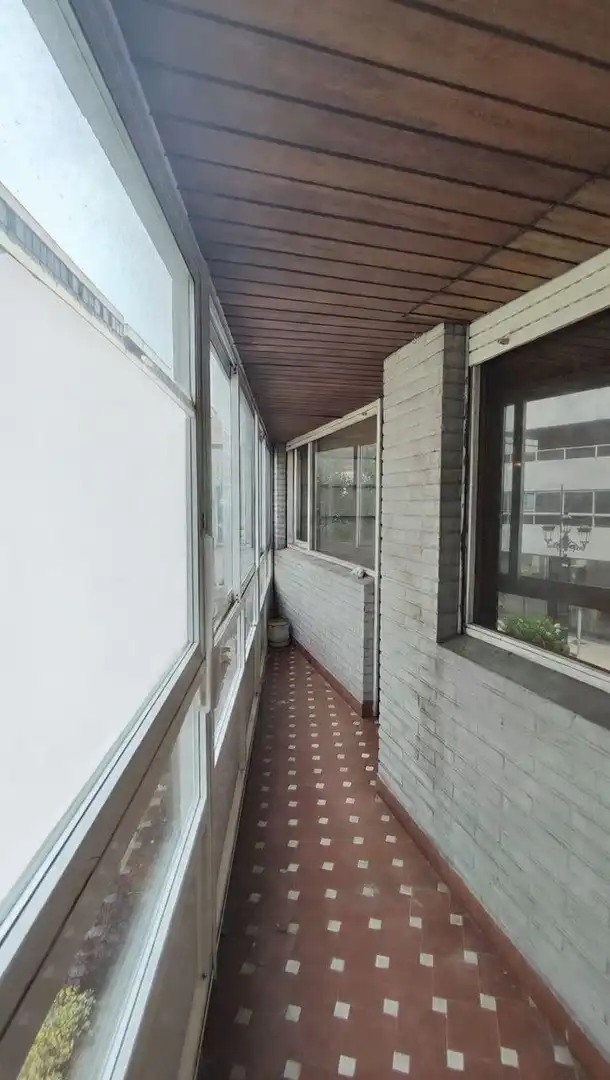 Piso en venta en Vigo  con Calefacción, Trastero y Balcón
