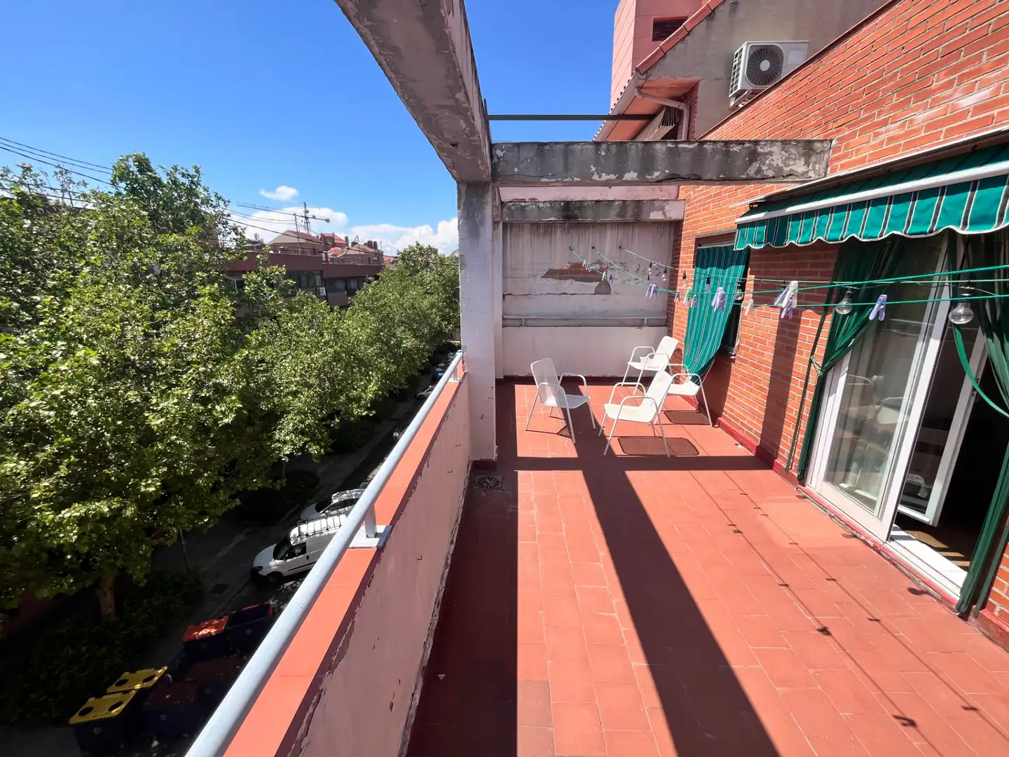 Terrace of Flat for share in Madrid  with Heating, Terrace and Furnished