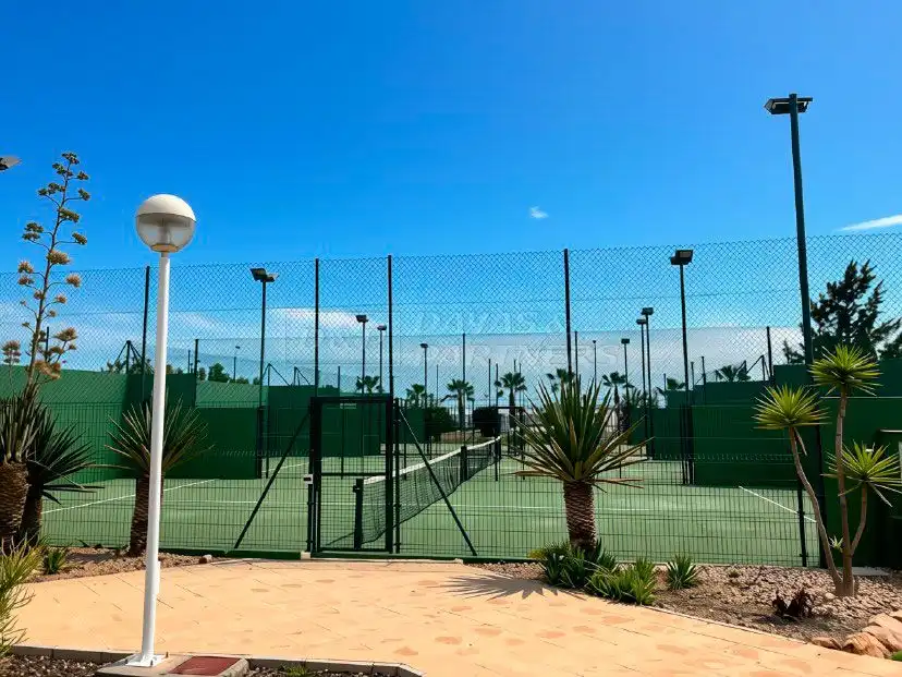 Außenansicht von Wohnungen zur Miete in Orihuela mit Klimaanlage, Terrasse und Schwimmbad