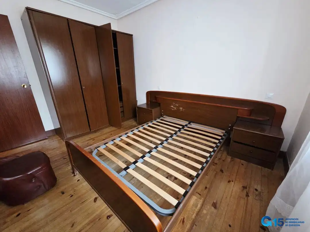 Bedroom of Flat for sale in Errenteria
