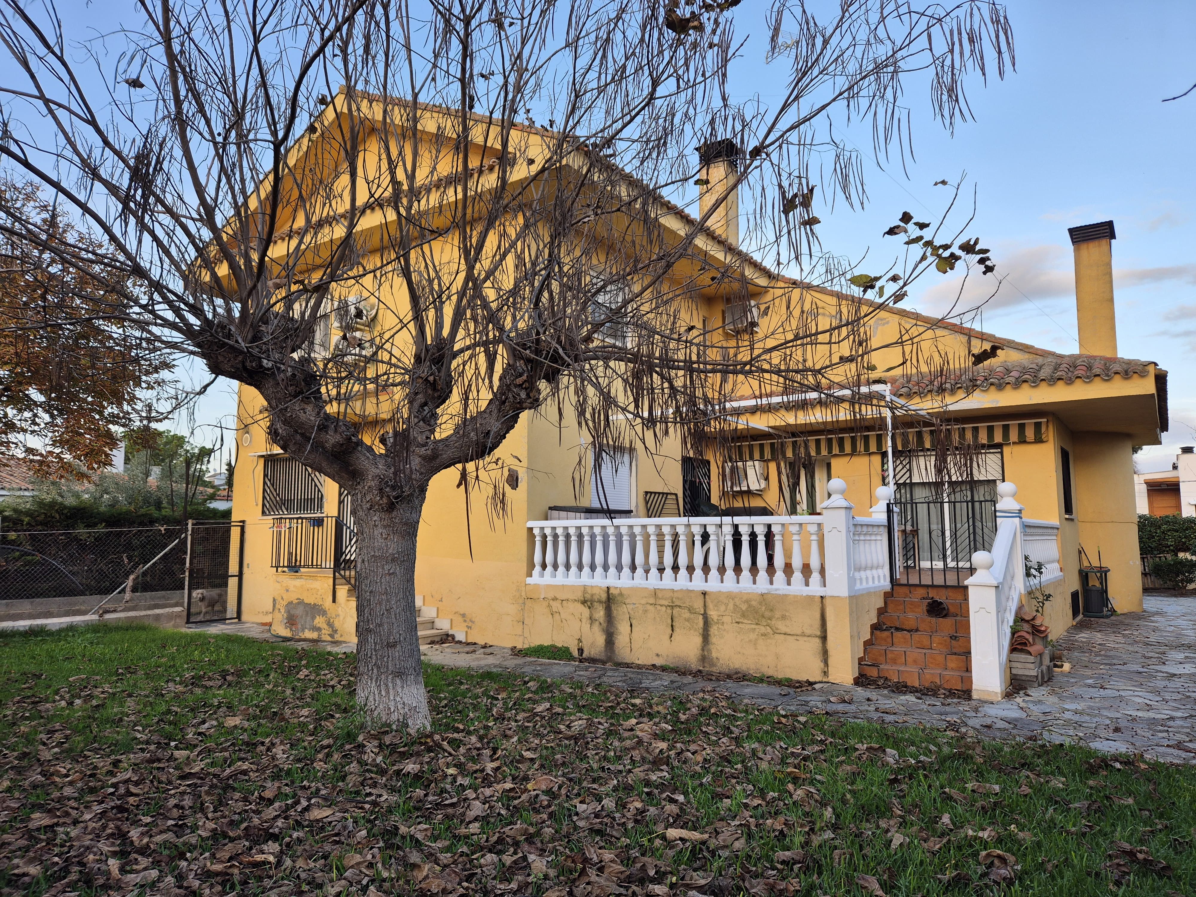 Exterior view of House or chalet for sale in Talavera de la Reina  with Air Conditioner, Heating and Private garden