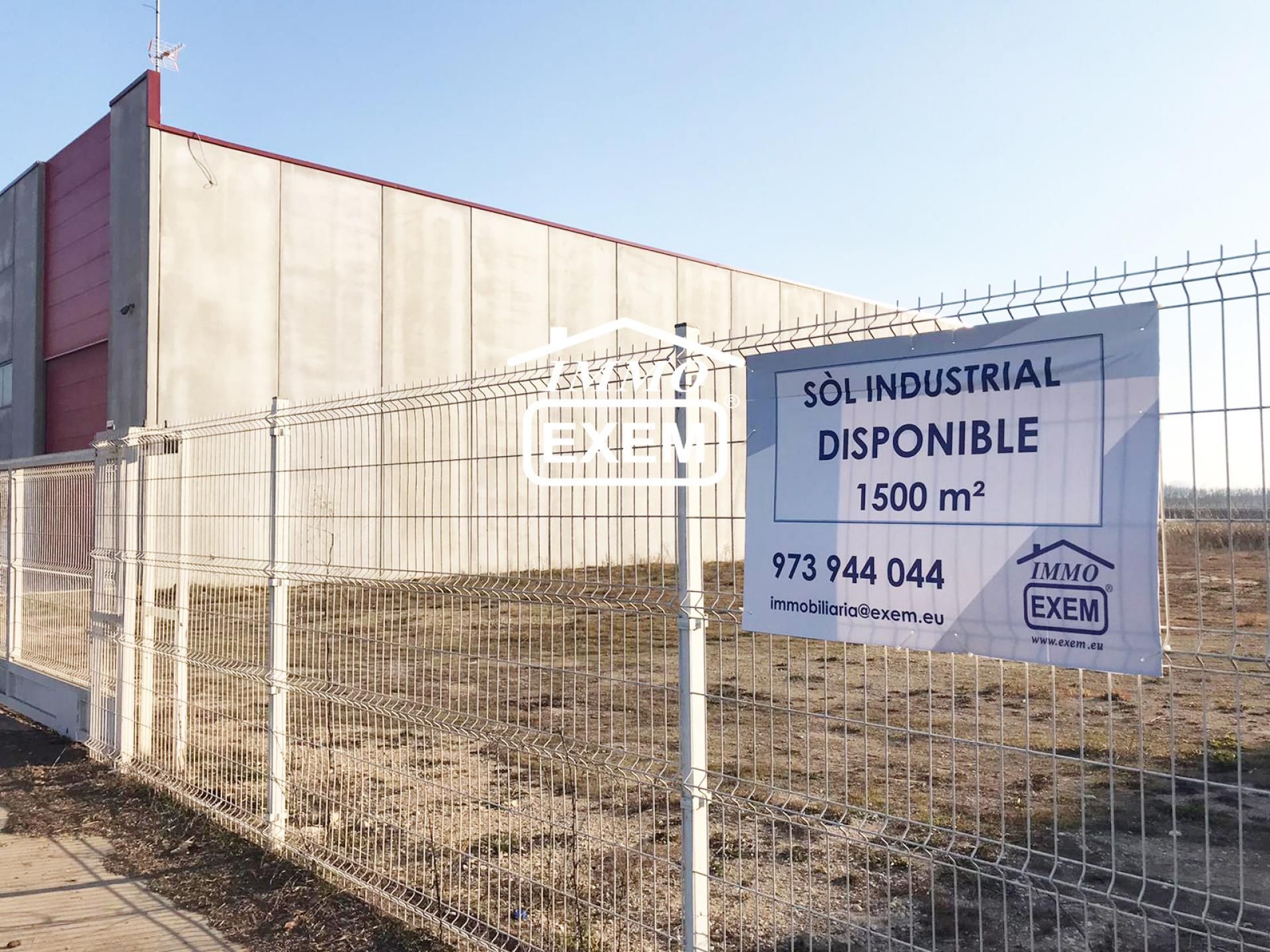 Nau industrial en venda en Bellvís