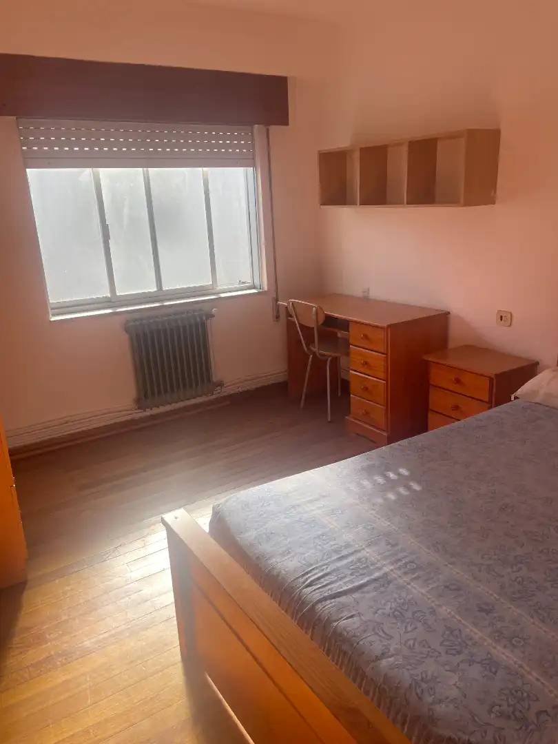 Bedroom of Flat for sale in Santiago de Compostela 