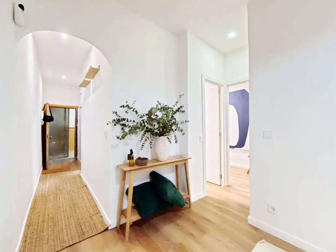 Flat for sale in Madrid  with Heating and Furnished