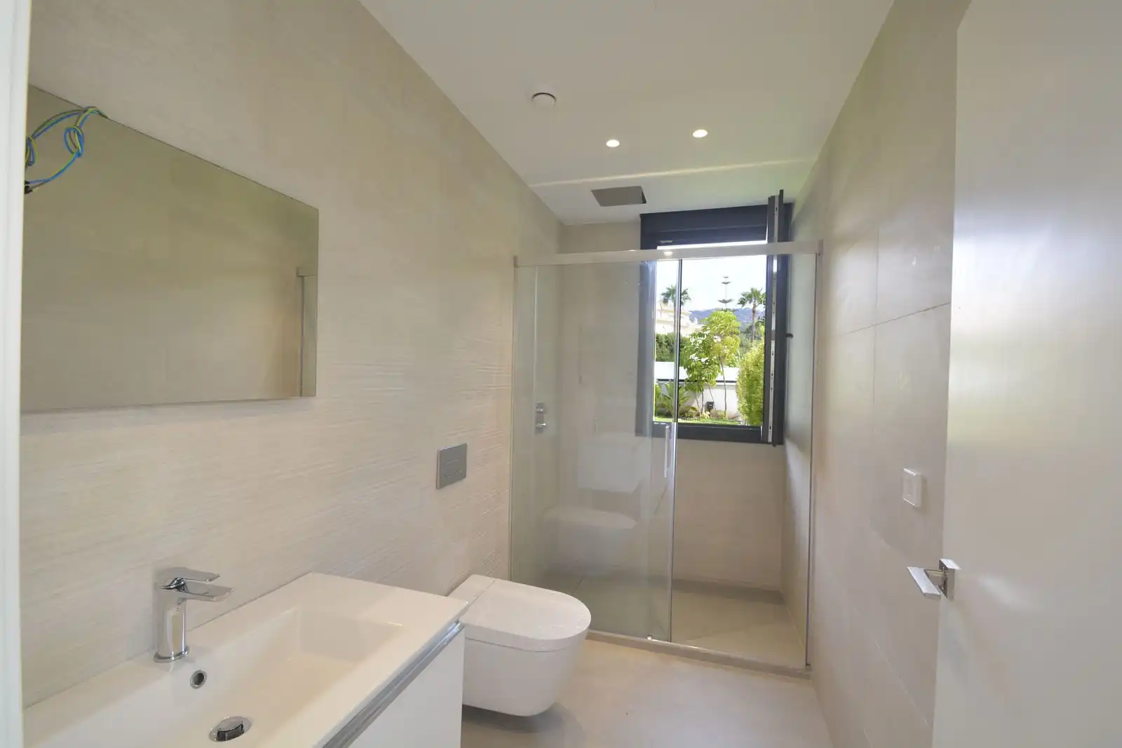 Bathroom of Houses for sale in Marbella  with Air Conditioner, Private garden and Terrace
