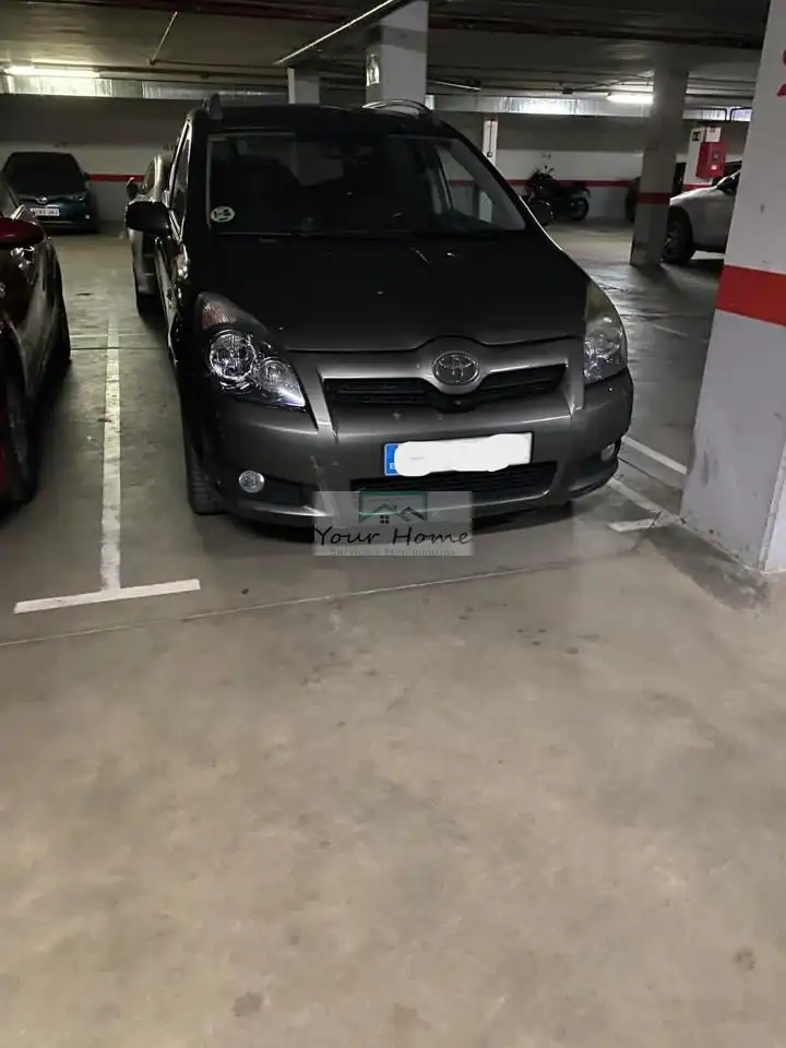 Aparcament de Pis en venda en Azuqueca de Henares amb Aire condicionat, Calefacció i Traster