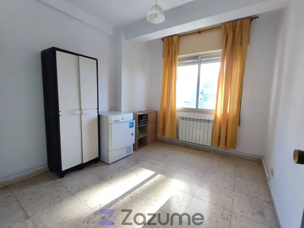 Wohnung zur Miete in C. Padre Feijoo, Caranza