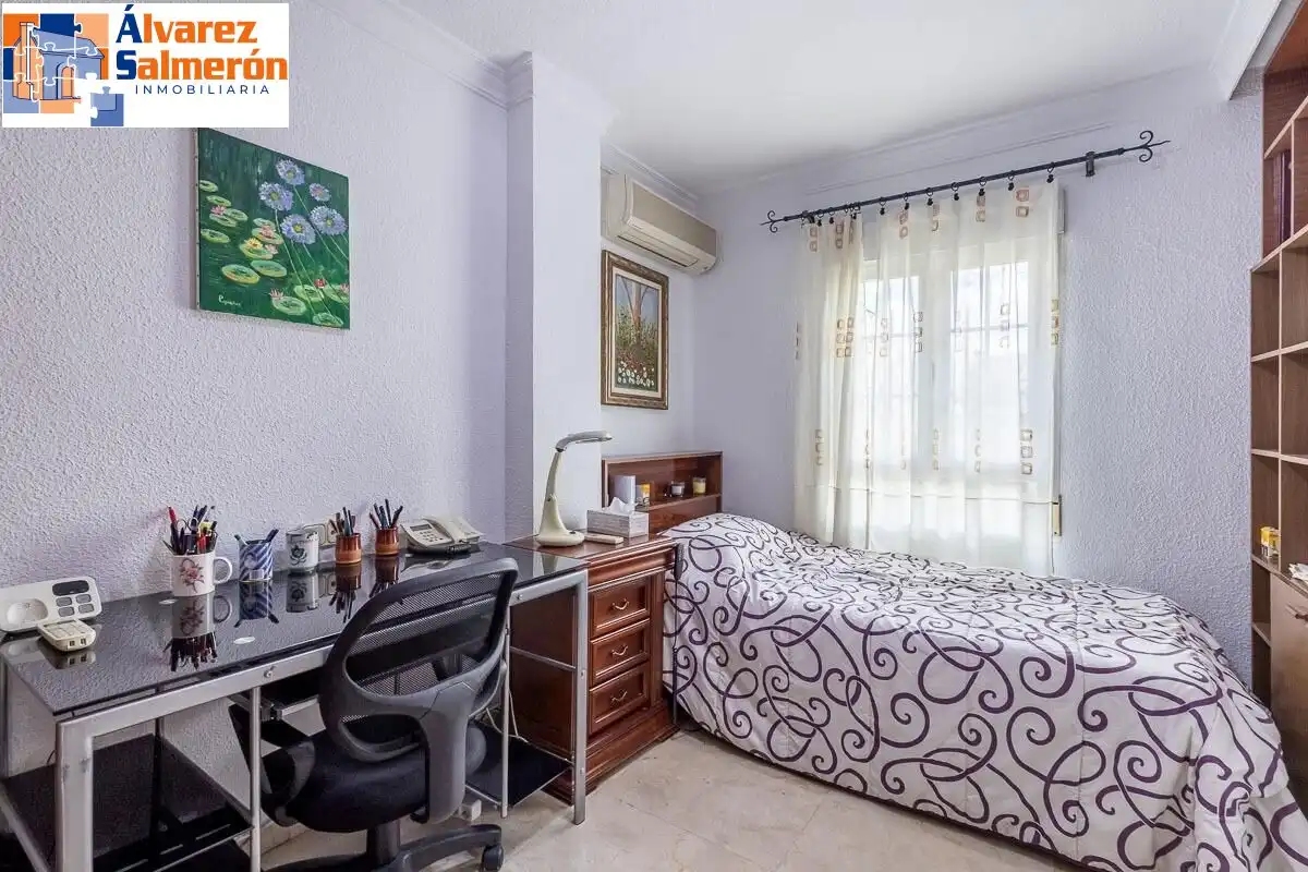 Appartamento con ascensore in vendita a Calle ARQUITECTO JIMENEZ LACAL, imagen 23