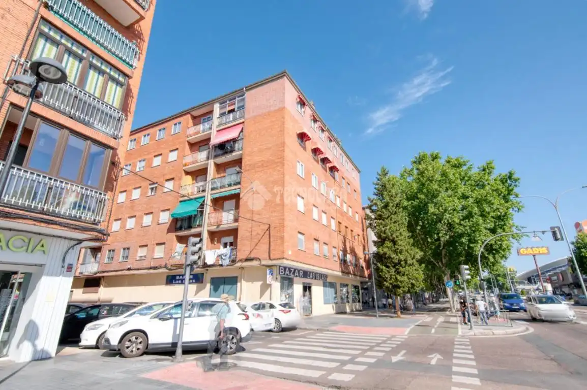 Vista exterior de Pis en venda en Salamanca amb Calefacció