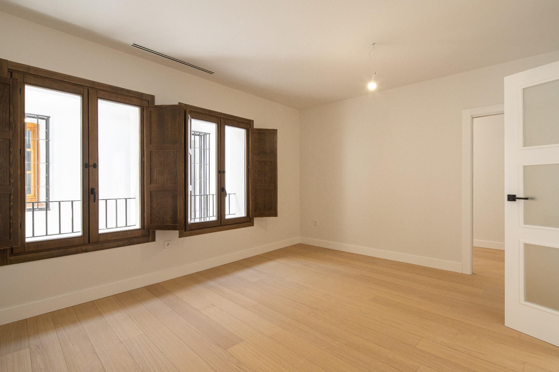 Bedroom of Flat for sale in  Granada Capital  with Air Conditioner