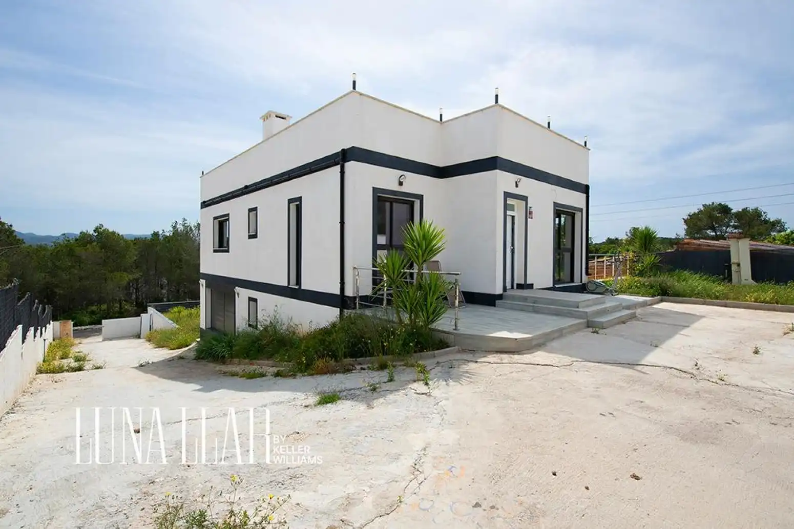 Vista exterior de Casa o chalet en venta en Sant Pere de Ribes con Calefacción