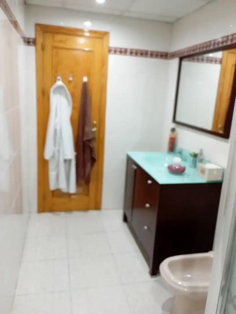 Bany de Casa o xalet en venda en Linares amb Aire condicionat i Calefacció