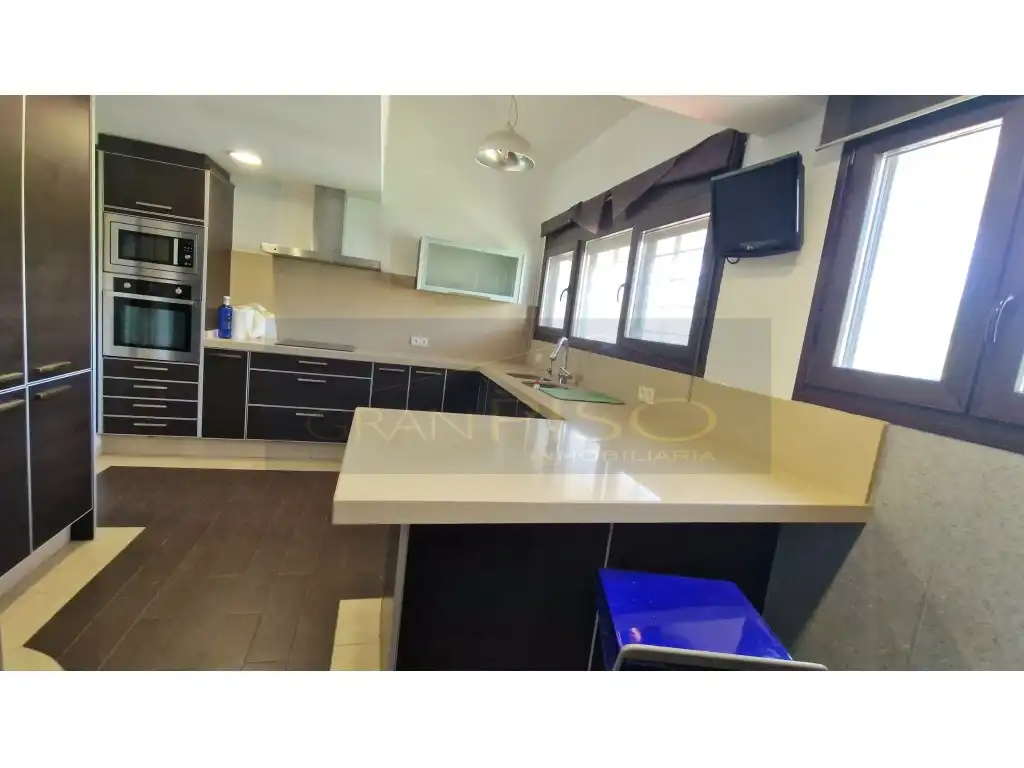 Cocina de Dúplex en venta en Estepona con Terraza y Piscina comunitaria