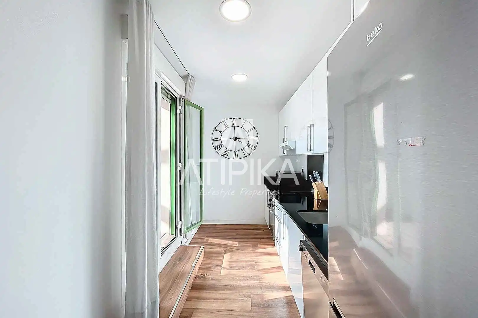 Küche von Wohnung zur Miete in Barcelona mit Klimaanlage, Parkett und Terrasse