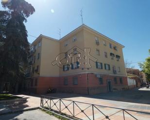 Vista exterior de Pis en venda en  Madrid Capital amb Calefacció, Parquet i Forn
