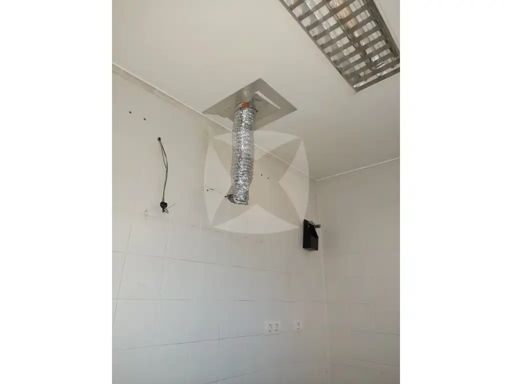 Business premises to rent in Avenida Alfonso Diaz de Bustamante y Quijano, imagen 8
