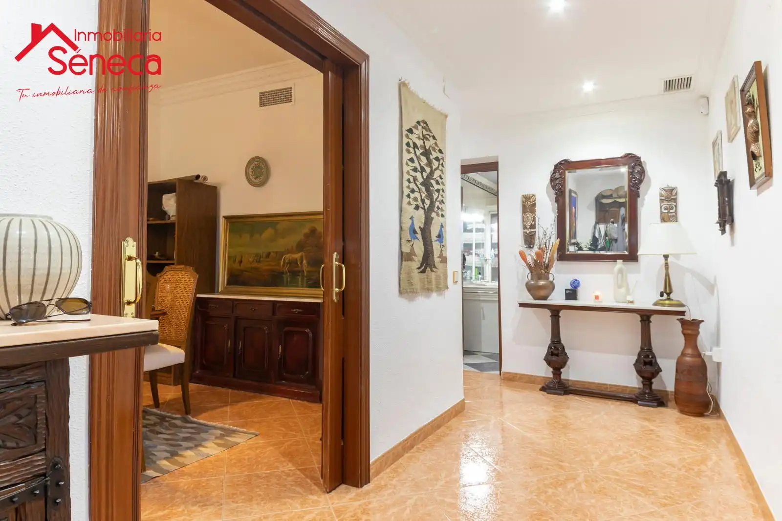 Houses for sale in La Carlota  with Air Conditioner, Heating and Private garden
