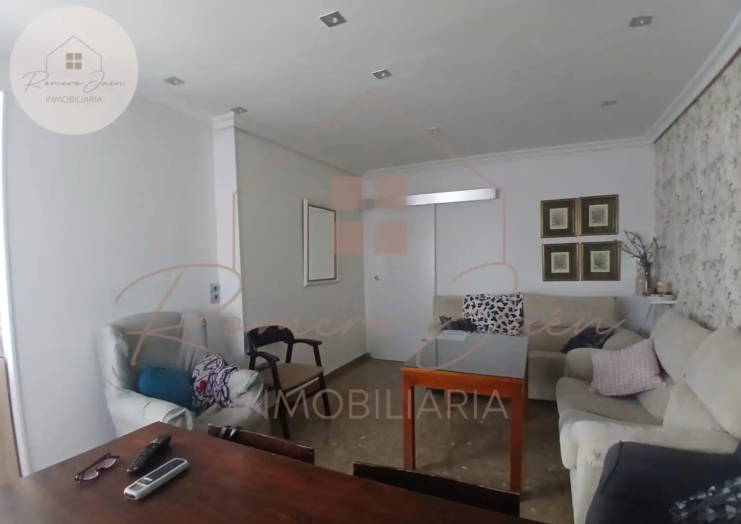 Wohnzimmer von Wohnung zum Verkauf in Jaén mit Klimaanlage