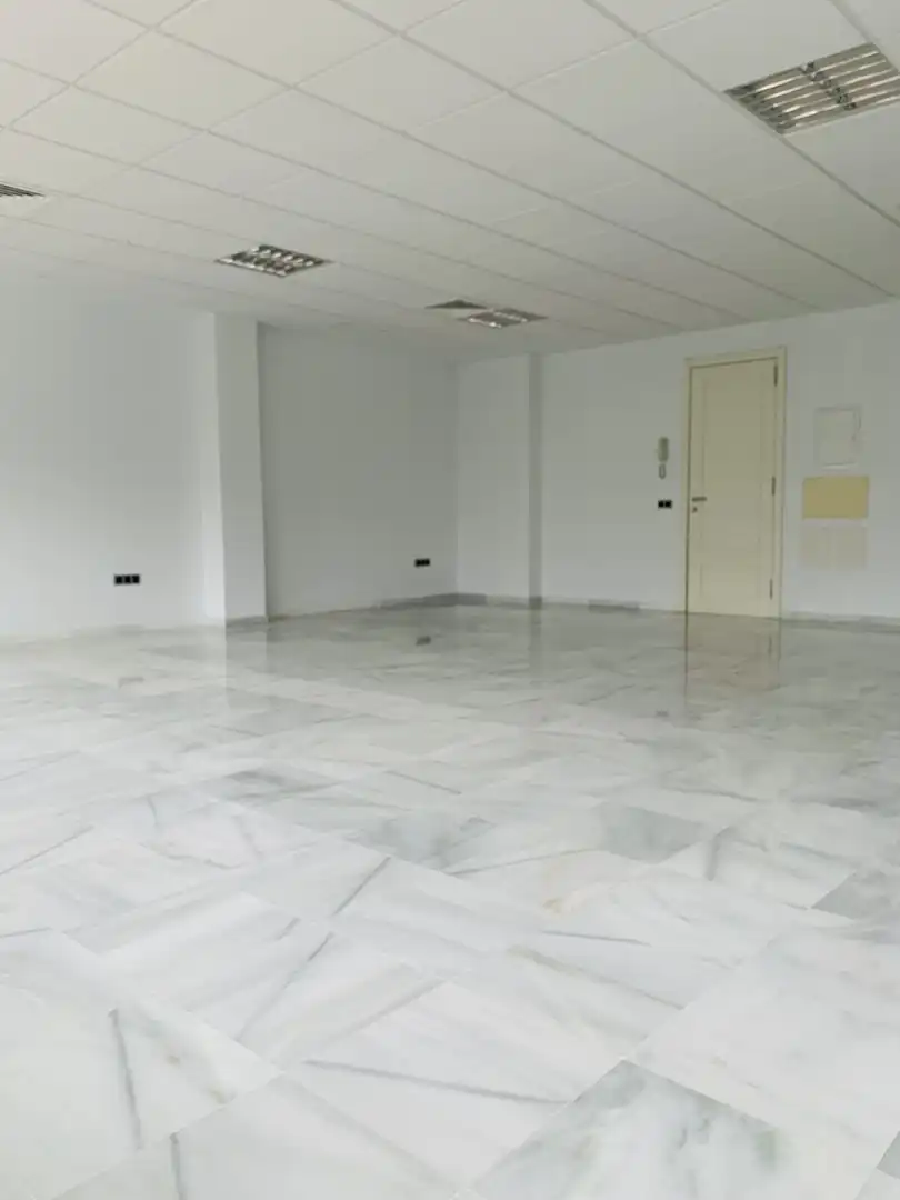 Office for rent in Dos Hermanas