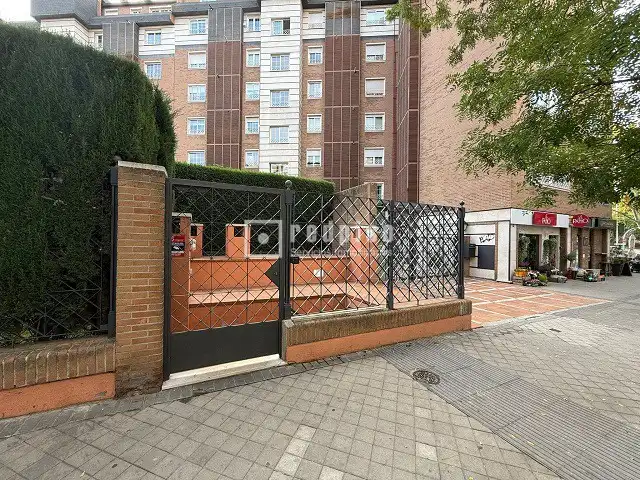 Vista exterior de Garatge de lloguer en Madrid