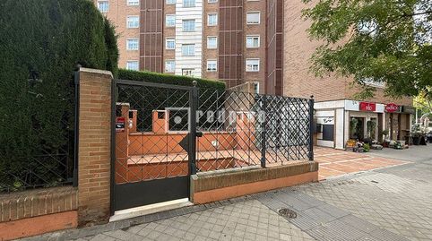 Foto 2 de Garaje de alquiler en De Víctor de la Serna, Hispanoamérica - Bernabéu, Madrid Capital