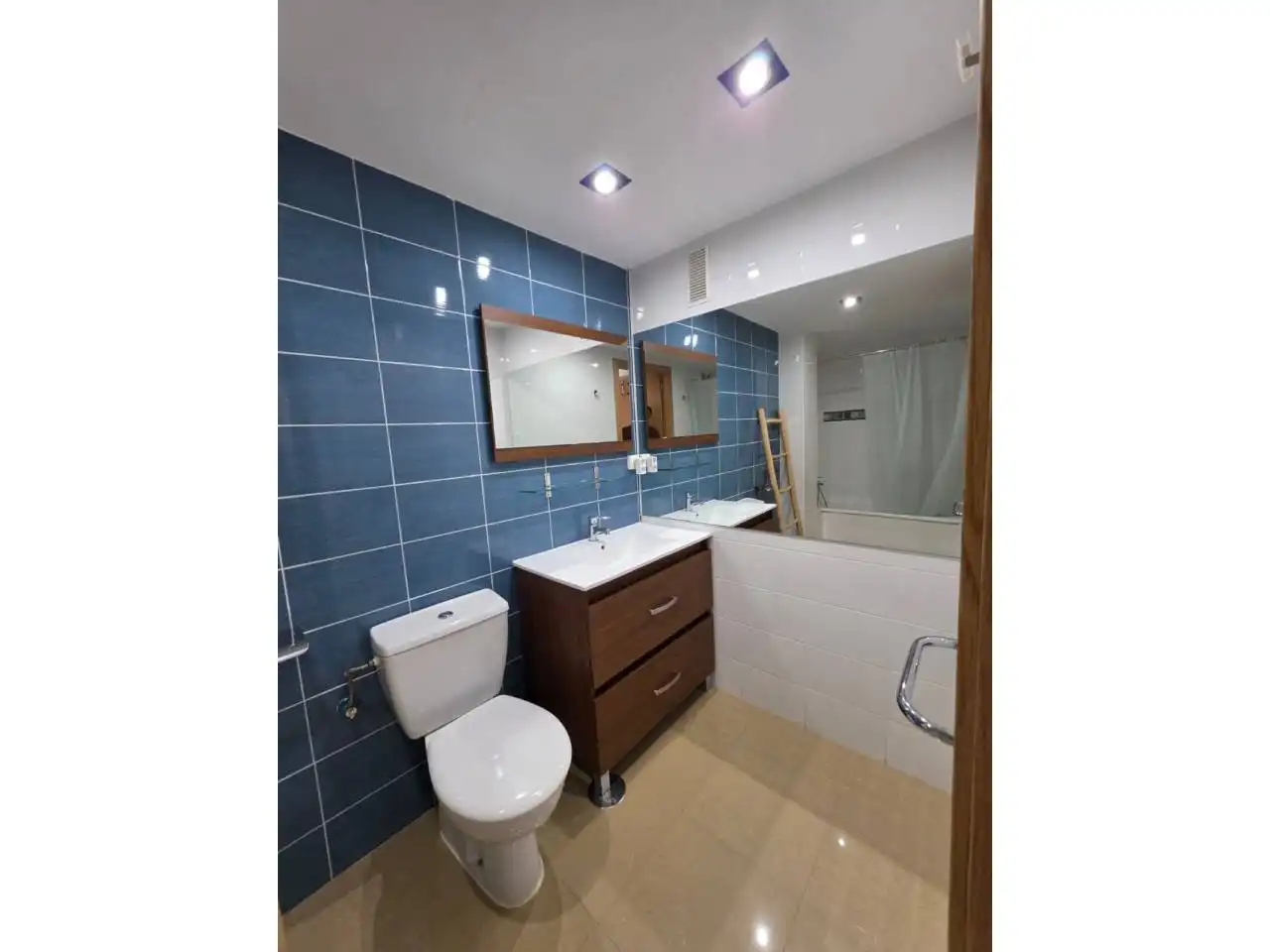 Baño de Piso de alquiler en Badajoz con Aire acondicionado, Amueblado y Balcón