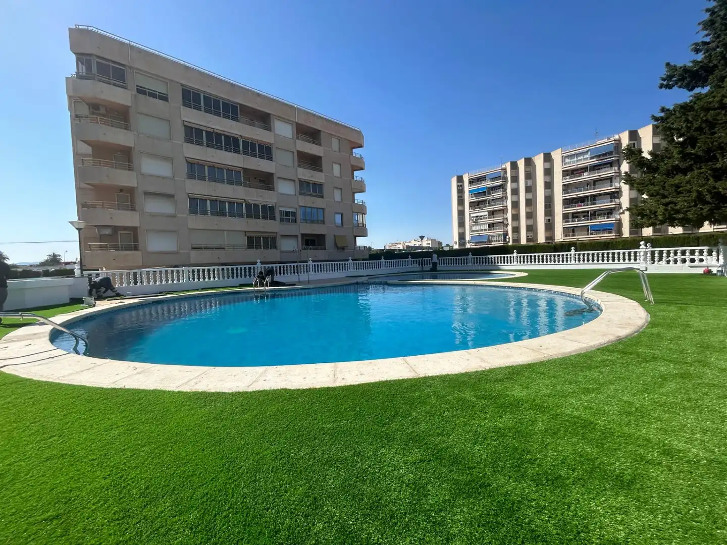 Piso con terraza en venta en Santa Pola ciudad, imagen 3