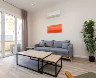 Living room of Apartment to share in  Barcelona Capital  with Air Conditioner and Terrace