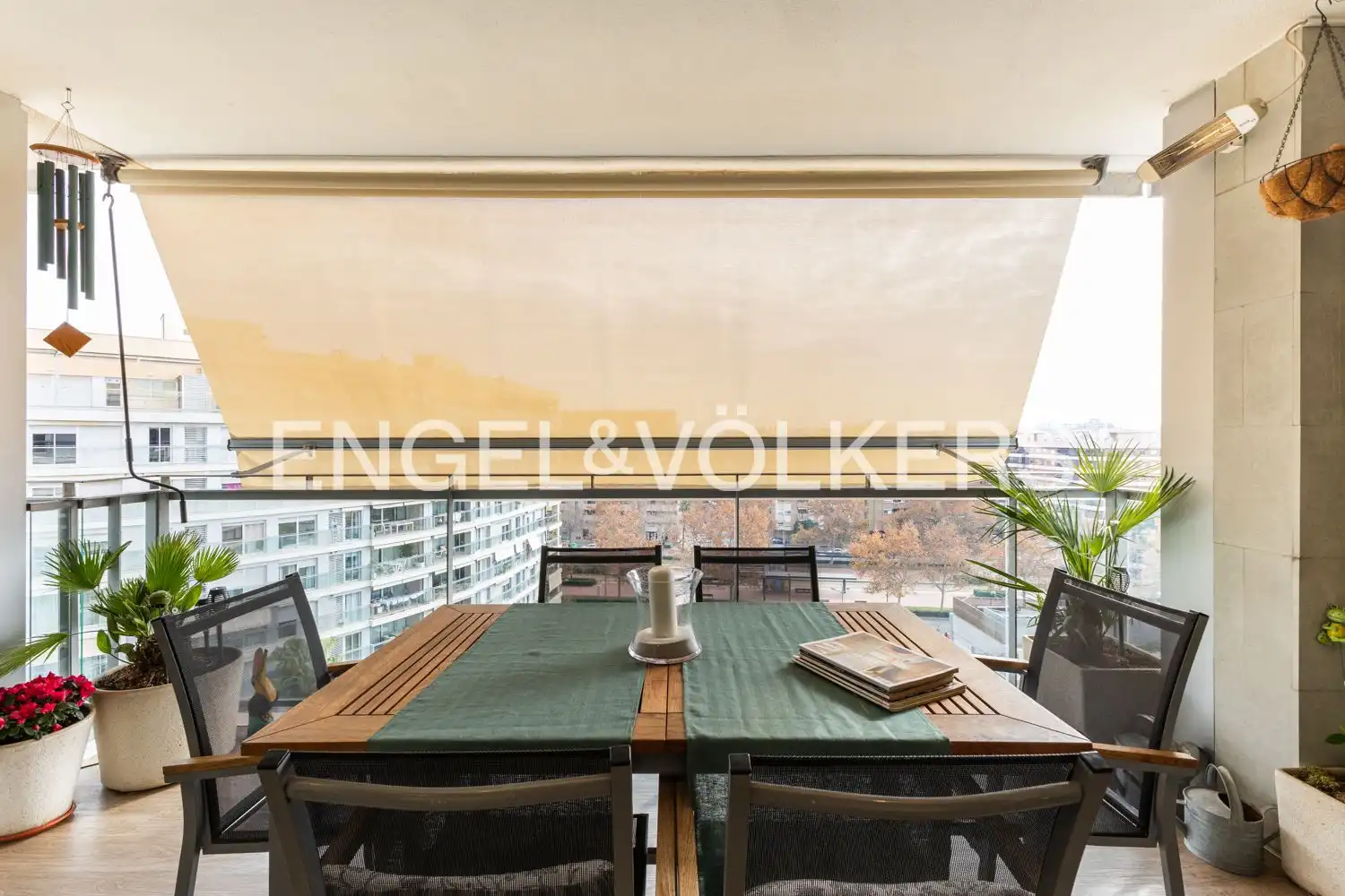 Terrasse von Wohnung zum Verkauf in Valencia mit Klimaanlage, Heizung und Parkett