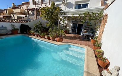 Piscina de Casa adosada en venda en Nerja amb Aire condicionat, Jardí privat i Terrassa