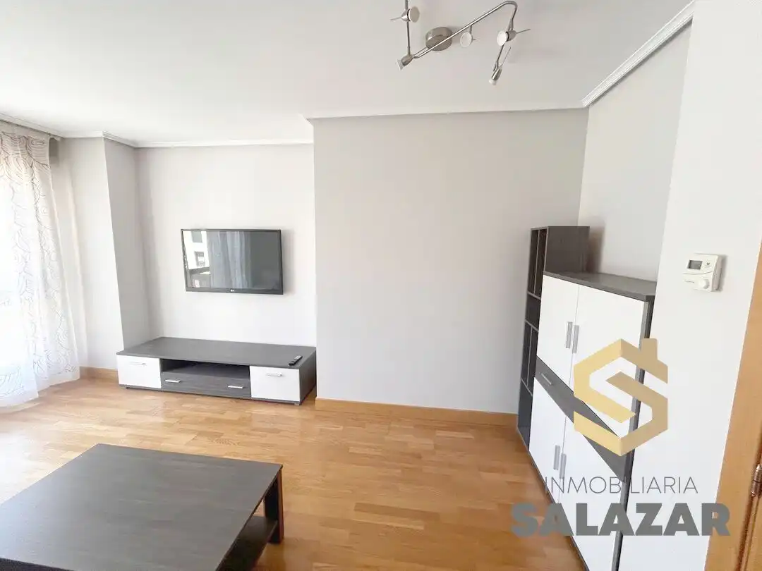 Living room of Flat for rent in Etxebarri  with Heating