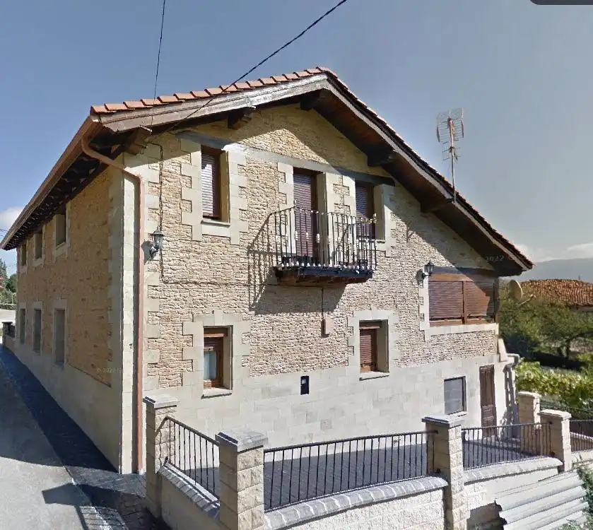 Vista exterior de Casa o chalet en venta en Valle de Mena con Jardín privado, Terraza y Balcón